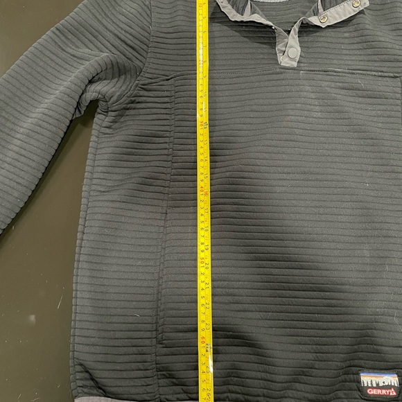 Sweatshirt with pockets. - Picture 4 of 7